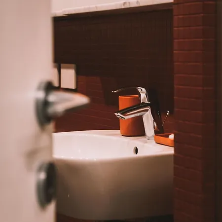 招待所 Il Portico 斯培西亚